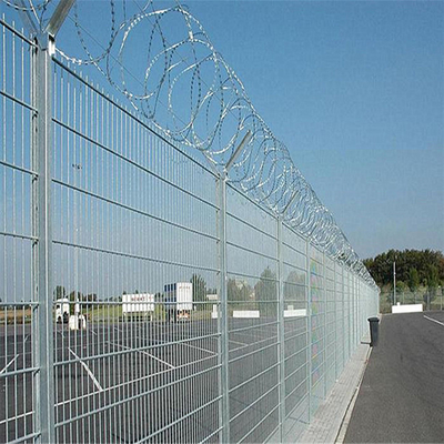 Double sécurité dans les aéroports de fil clôturant la barrière de barbelé de 1.2m 1.8m 2.0m