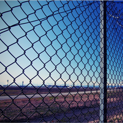 Chaîne Mesh Fence d'acier inoxydable de sécurité dans les aéroports de Diamond Pattern Opening 25mm