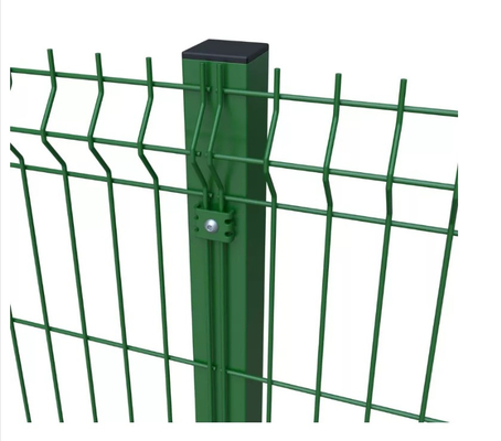 Garde soudée Rail de vol de Mesh Fence Peach Type Column du fil 3d de perforation rectangulaire anti