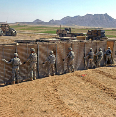 Mesh Military Barrier Wall soudé de galvanisation électrique 24 pouces
