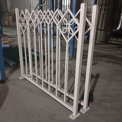 Barrière décorative Panels du fer ISO9001 travaillé 1.8x2.4m facilement assemblé