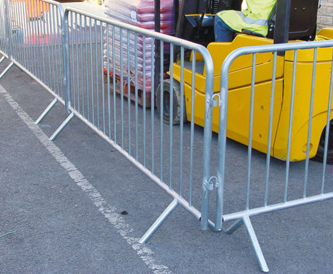 le PVC de portes de barricades de bouchon de 42mm O.D. Powder Coating Crowd a enduit