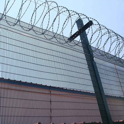 358 chauds imperméables de Mesh Anti Climb Prison Fence plongés ont galvanisé