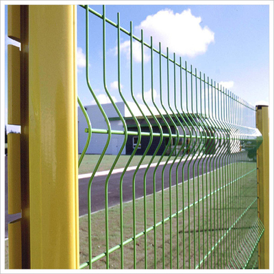 Barrière 3D Panel Triangle Bending vert-foncé de tissage de RAL 6005 40x60x2mm